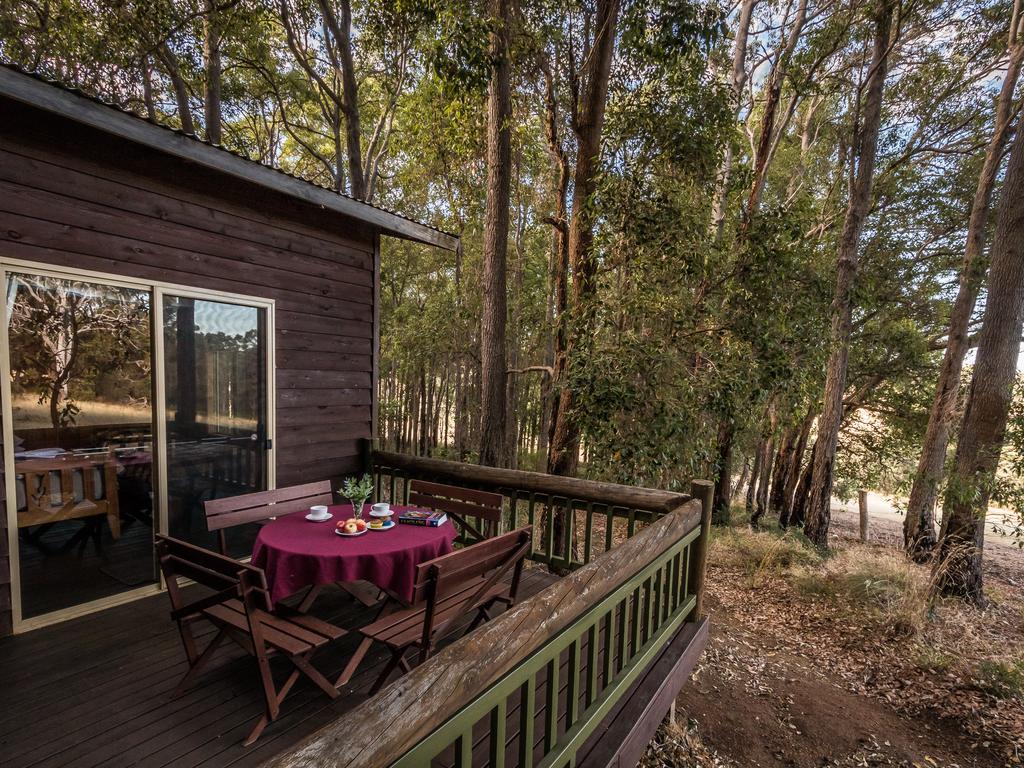 Balingup Heights Hilltop Forest Cottages ภายนอก รูปภาพ