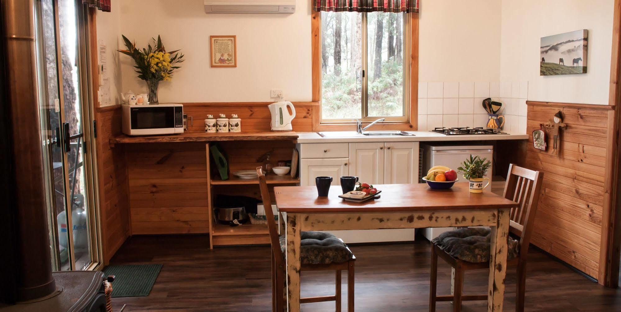 Balingup Heights Hilltop Forest Cottages ภายนอก รูปภาพ