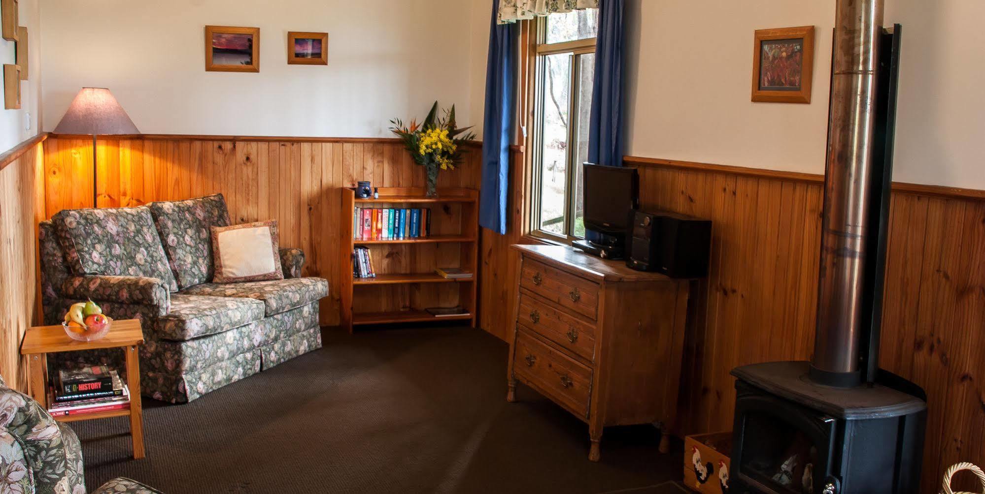 Balingup Heights Hilltop Forest Cottages ภายนอก รูปภาพ