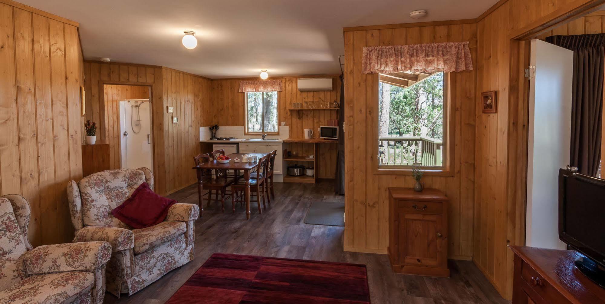Balingup Heights Hilltop Forest Cottages ภายนอก รูปภาพ