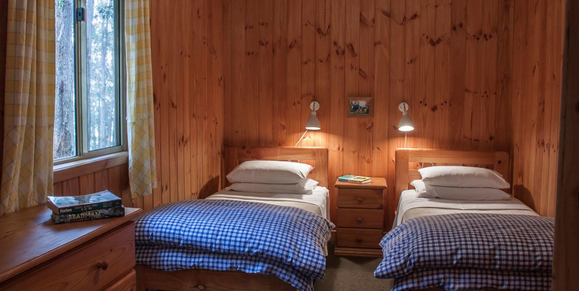 Balingup Heights Hilltop Forest Cottages ภายนอก รูปภาพ