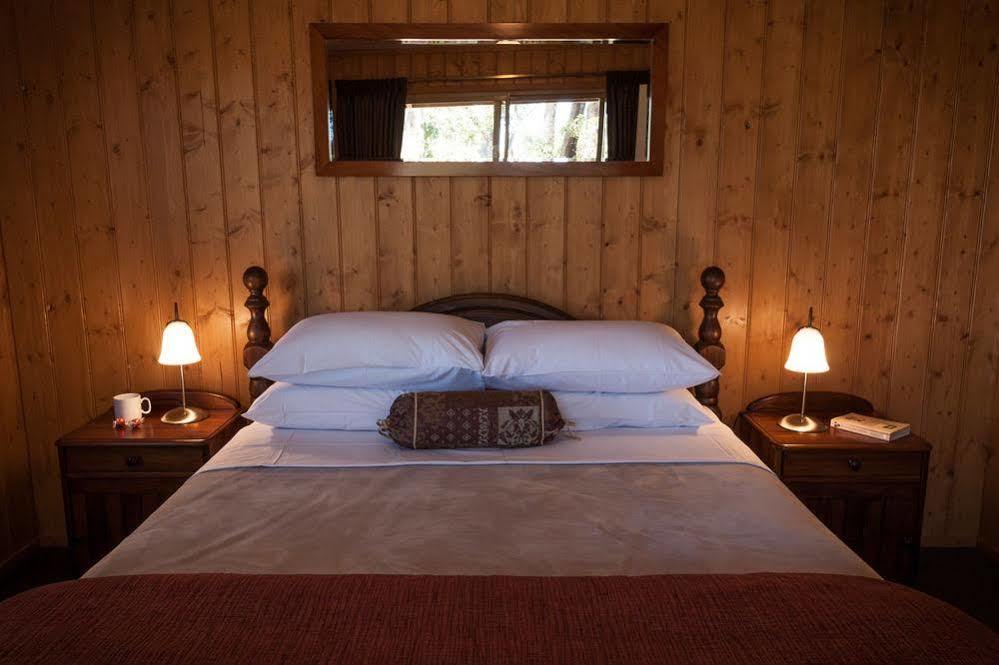 Balingup Heights Hilltop Forest Cottages ภายนอก รูปภาพ